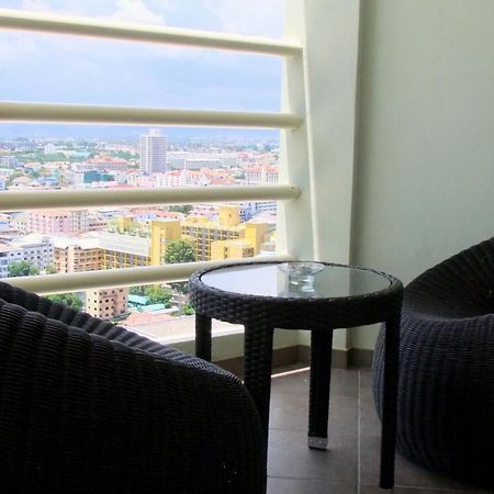 View Talay 6 Pattaya Beach By Cando Ruang foto