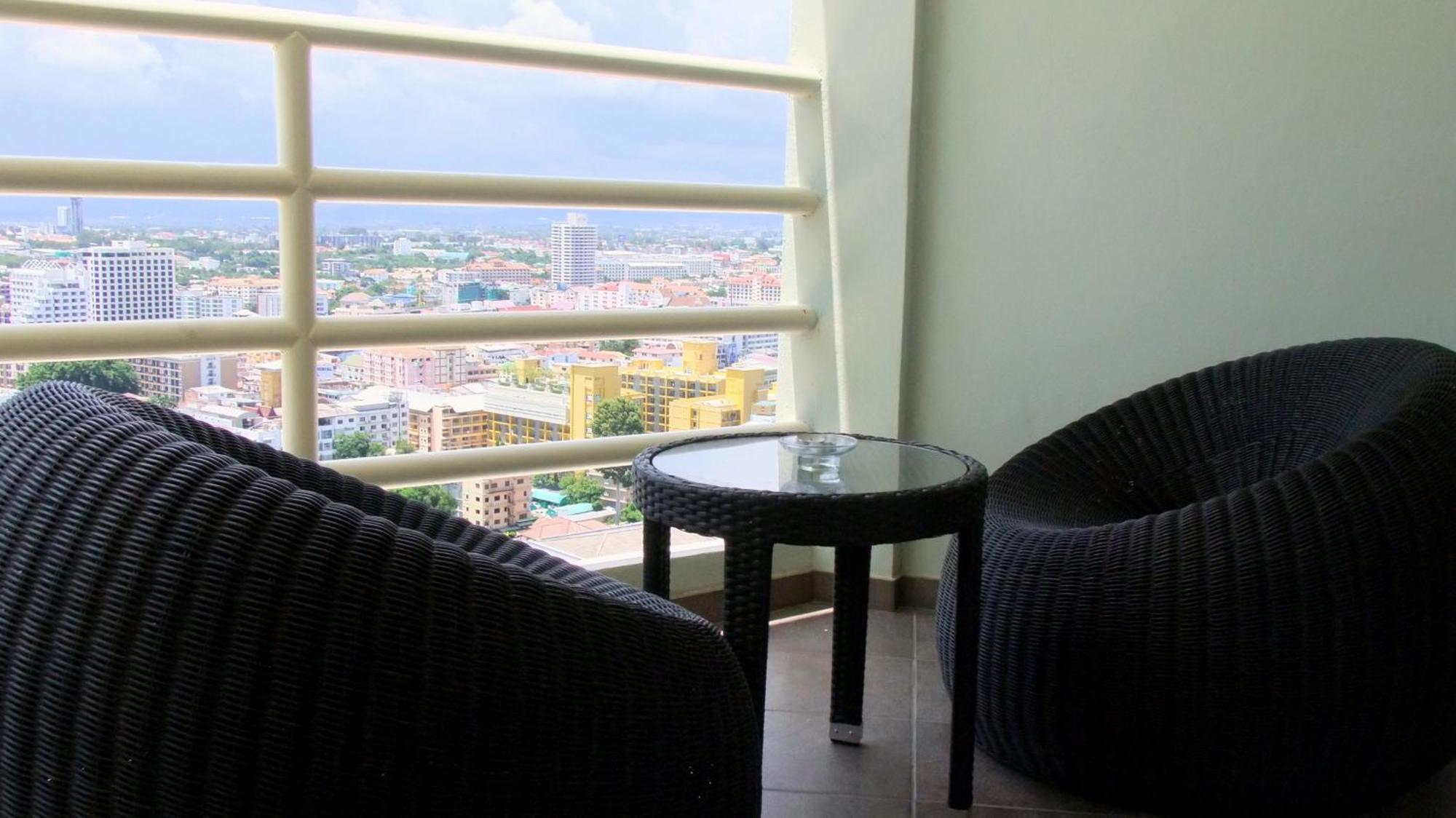 View Talay 6 Pattaya Beach By Cando Ruang foto