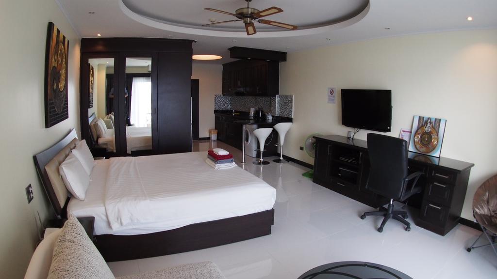 View Talay 6 Pattaya Beach By Cando Bagian luar foto